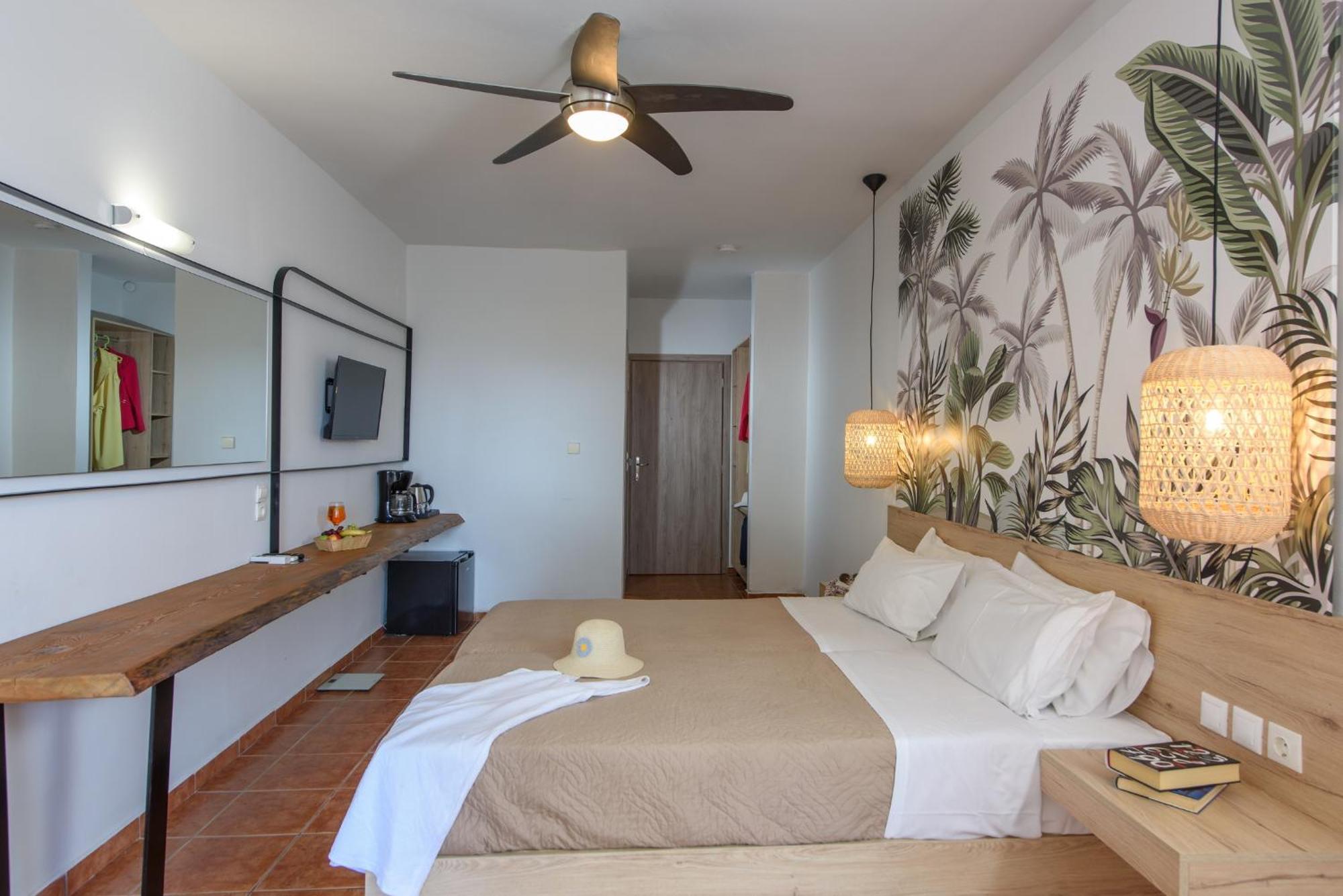 โรงแรมธีโอ Agia Marina  ภายนอก รูปภาพ